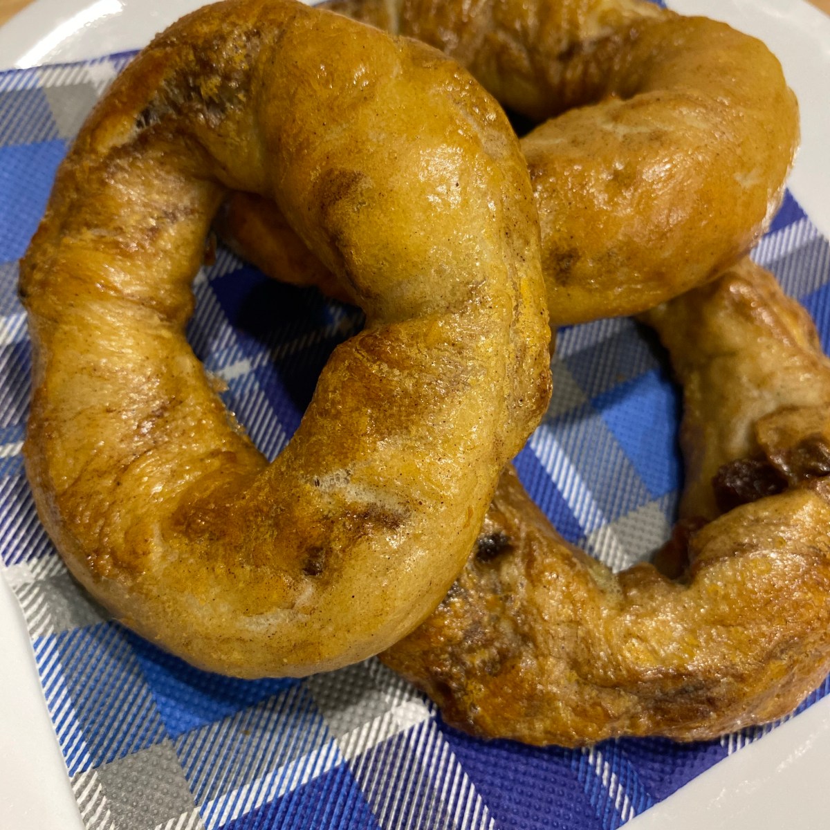 Cinnamon Raisin Sourdough&nbsp;Bagels