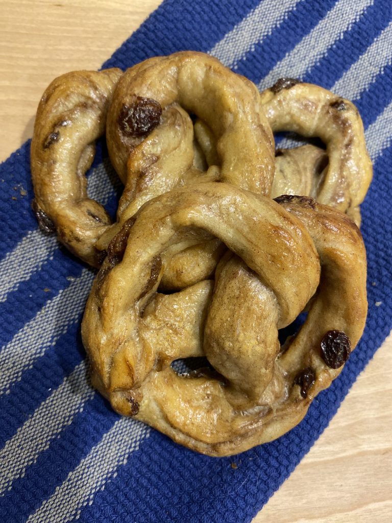 Cinnamon Raisin Sourdough Pretzel&nbsp;Recipe