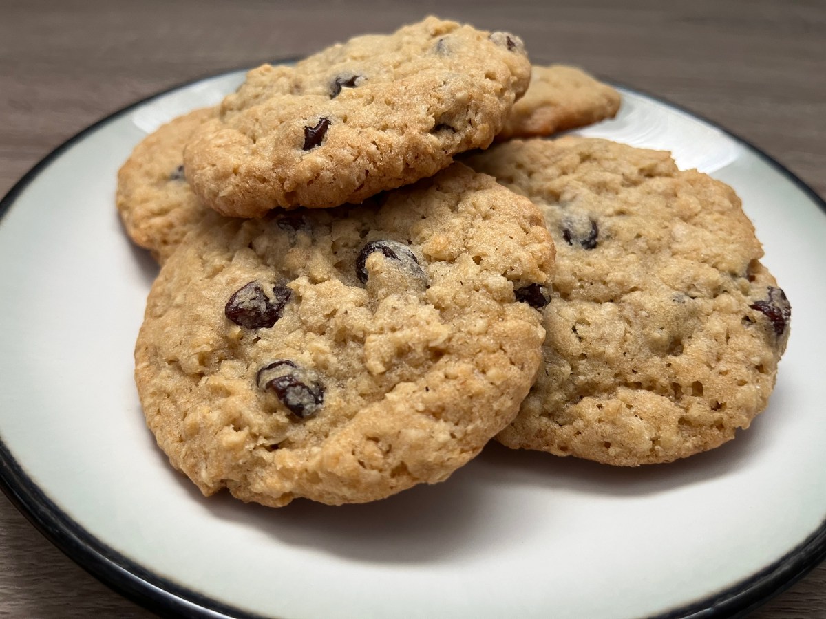 Oatmeal Raisin Cookie Recipe (With or Without Sourdough&nbsp;Discard)